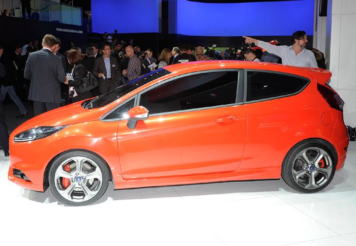 To εντυπωσιακό body kit καθιστά σαφή τη διαφορετικότητα του συγκεκριμένου Ford Fiesta.